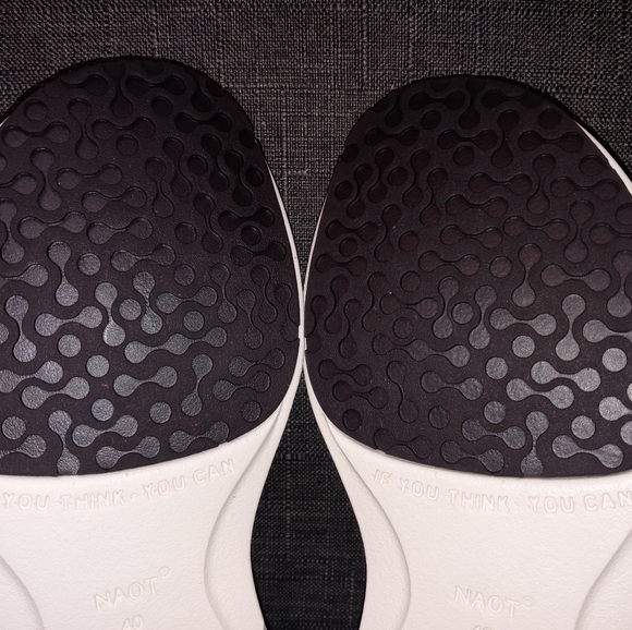 Naot | Vesta Sandal Size 40 L9 Women's  9 in Foggy Grey Leather - Picture 12 of 15